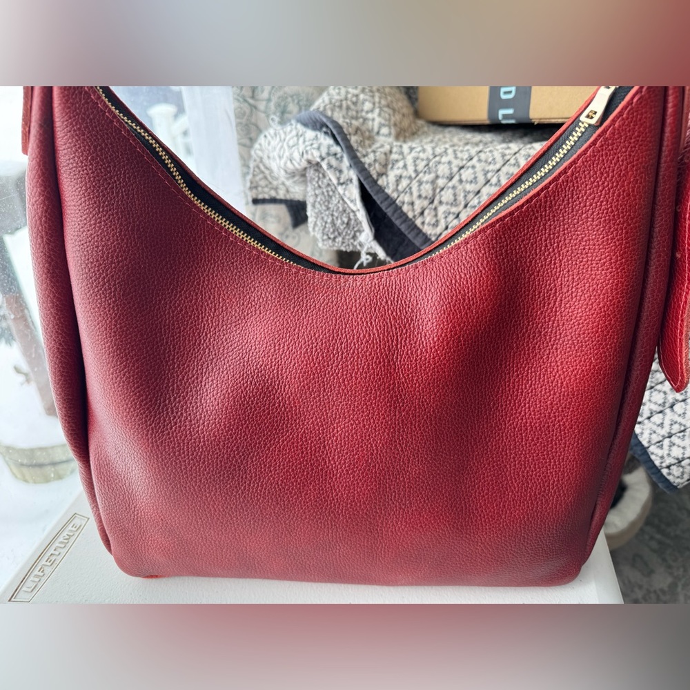 NWT Portland Leather Large Chili Red Aspen